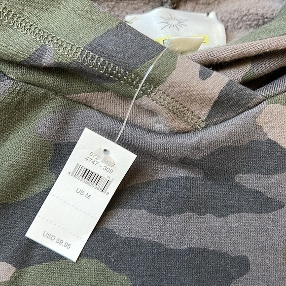 NWT Aerie Offline Camo Poncho style pullover - Picture 3 of 5